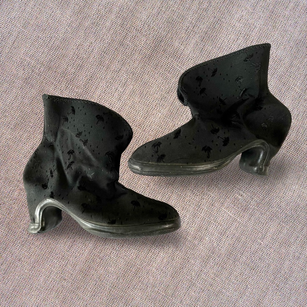 Vintage 50’s Hood Black Slip-on Ankle Heeled Shoe Covers Protectors Sz7